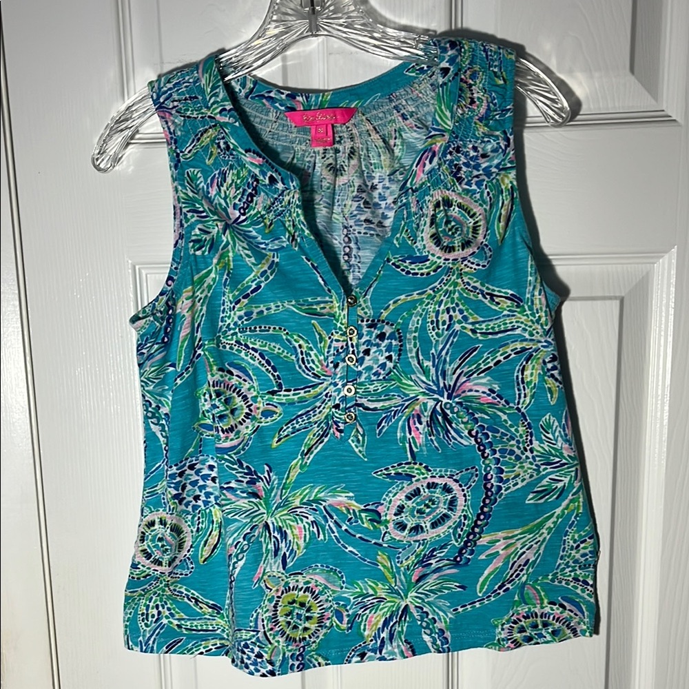 Lilly Pulitzer Essie pullover tank top button smocked aqua pink turtle palm M
